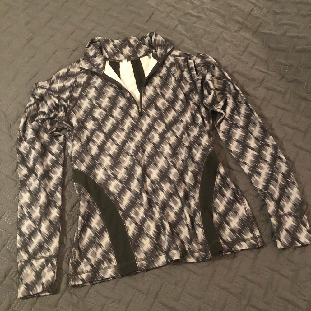 Half-zip Pullover, size Medium